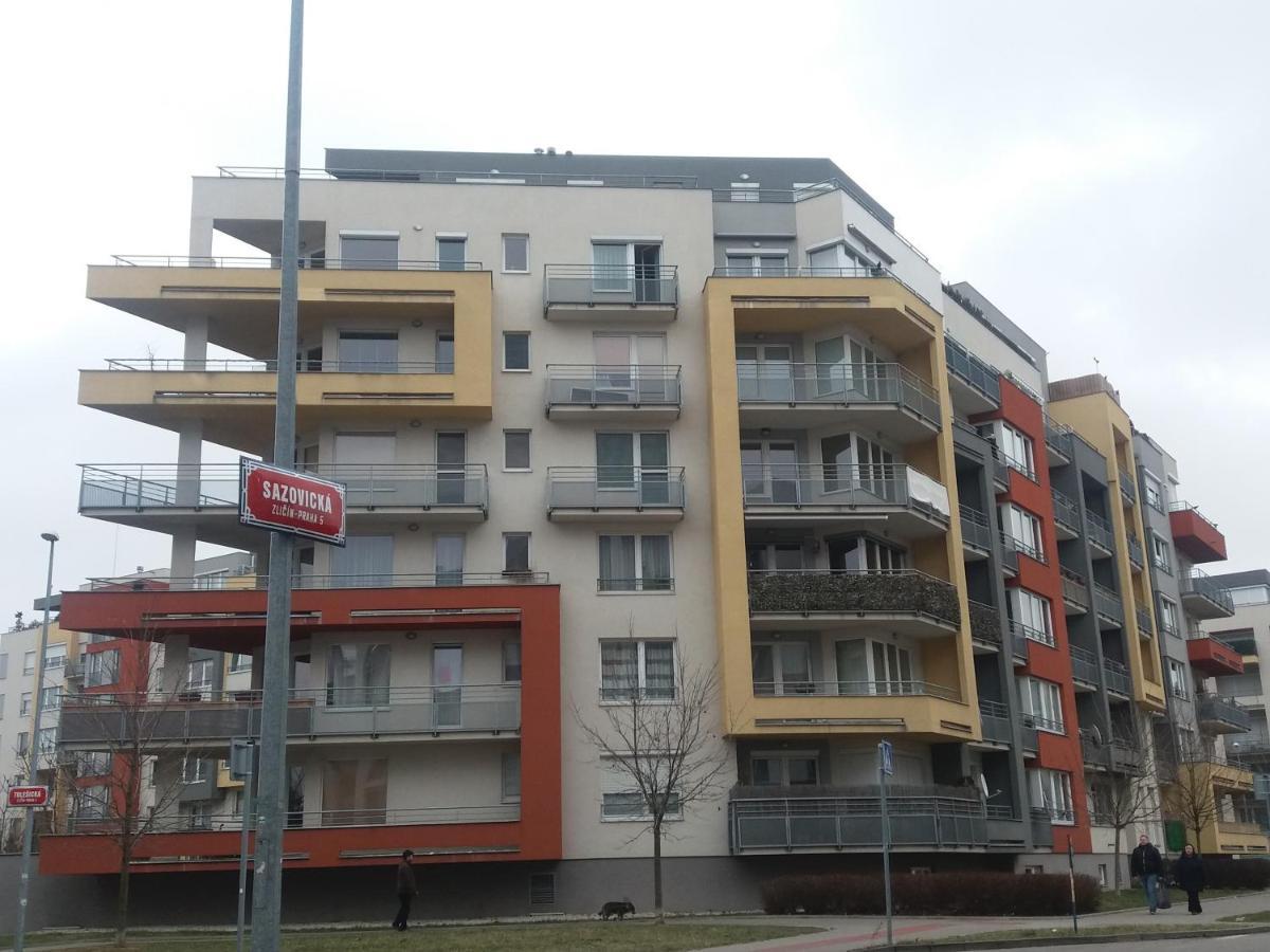 Appartamento H+ Apartman Letiste Praha Esterno foto